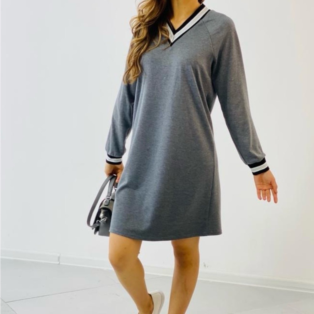 Chic Gray Long Sleeve V-Neck Dress